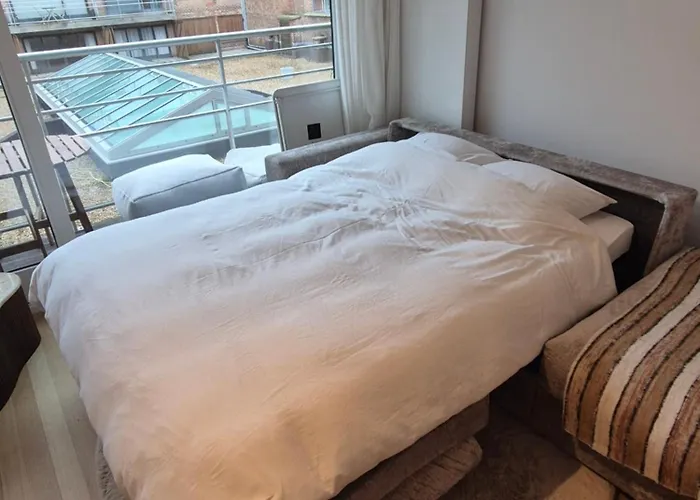 Close To Shops, Restaurants & The